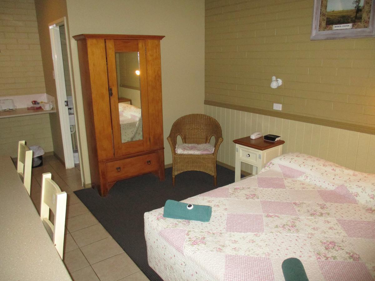 Barcaldine Country Motor Inn Eksteriør bilde