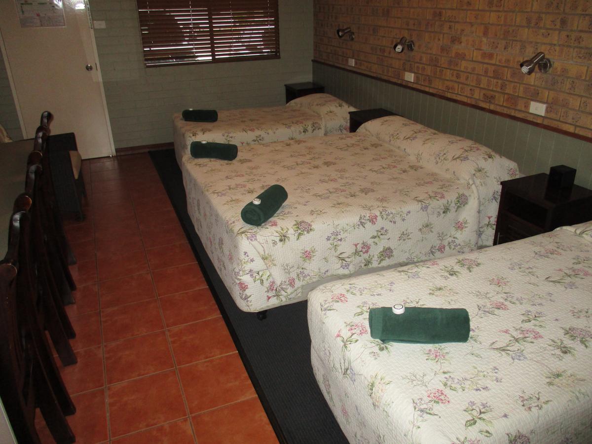 Barcaldine Country Motor Inn Eksteriør bilde