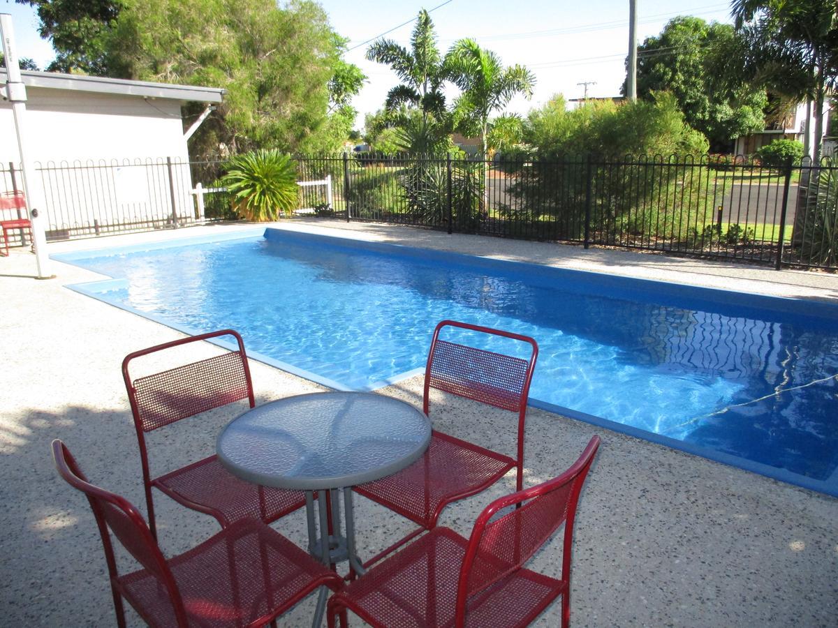 Barcaldine Country Motor Inn Eksteriør bilde